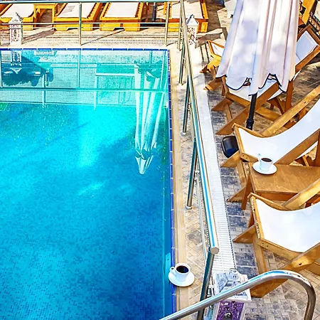 Ξενοδοχείο με διαμερίσματα Anthena 4*