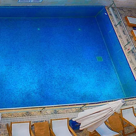 Anthena Ξενοδοχείο με διαμερίσματα 4*