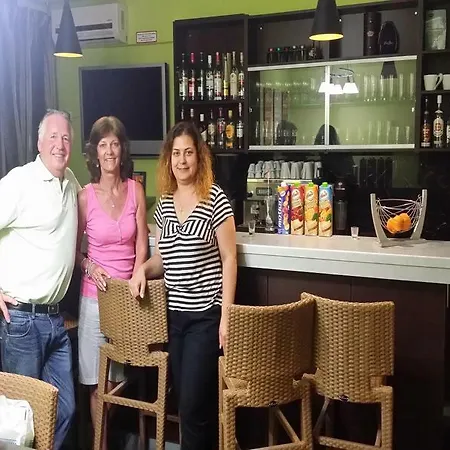 Ξενοδοχείο με διαμερίσματα Anthena 4*