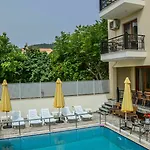 Anthena 4* İskados