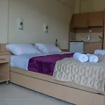 Apart Otel Anthena İskados