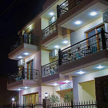 Anthena Skiathos Town