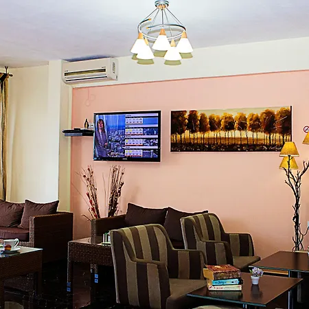 Apart-hotel Anthena 4*