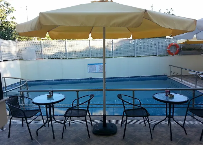 Aparthotel Anthena Skiathos Town