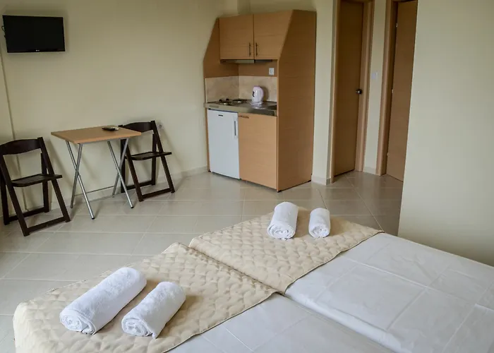 Anthena Aparthotel 4*